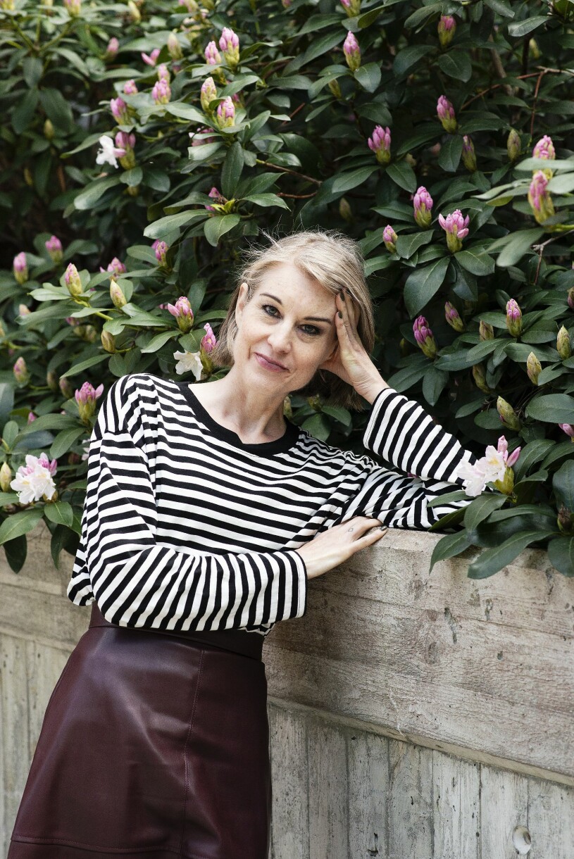 ”Jag kan inte låta bli. Jag måste säga som det är, jag måste blotta mig. Men överhuvudtaget kan det vara dumt att framställa sig själv på ett visst sätt. Att till exempel skriva att man är trött och multisjuk är kanske inte så jävla smart, men det kan väl vara ganska kul också.”