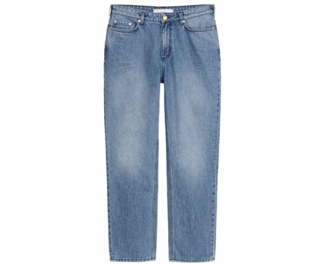 Ankellånga jeans, 550 kr, <a href="http://www.stories.com/se/" target="_blank">& Other Stories</a>. Ankellånga jeans, 550 kr, & Other Stories.