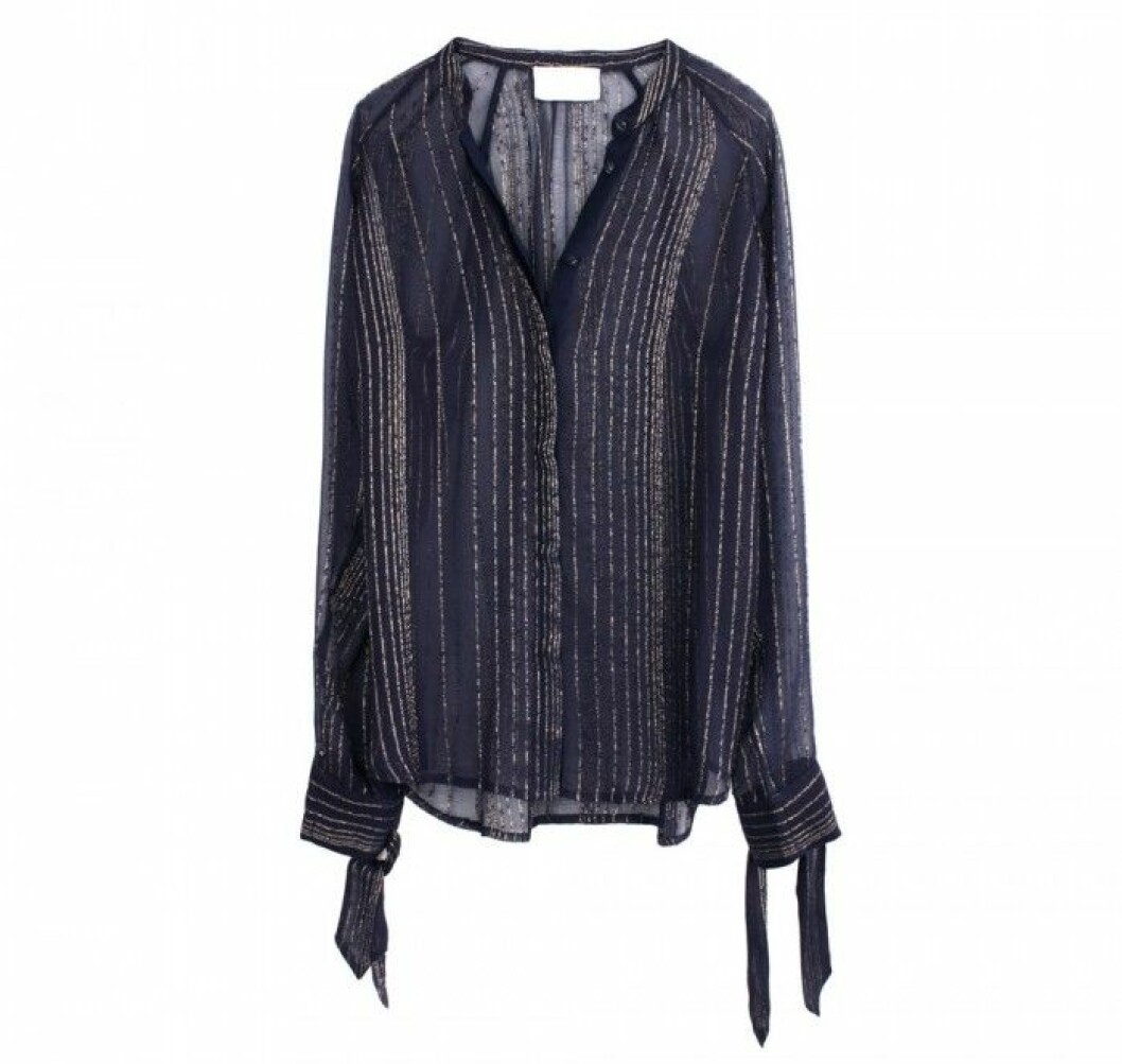 Blus med lurextrådar, 1 700 kr, Zadig & Voltaire. Blus med lurextrådar, 1 700 kr, Zadig & Voltaire.