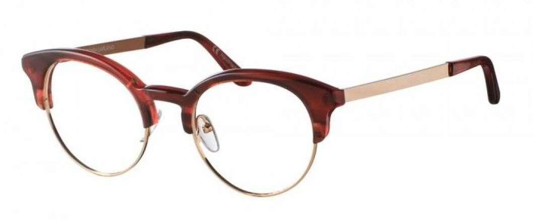 Bågar i metall och plast, 2 400 kr, E & E Glasses. Bågar i metall och plast, 2 400 kr, E & E Glasses.
