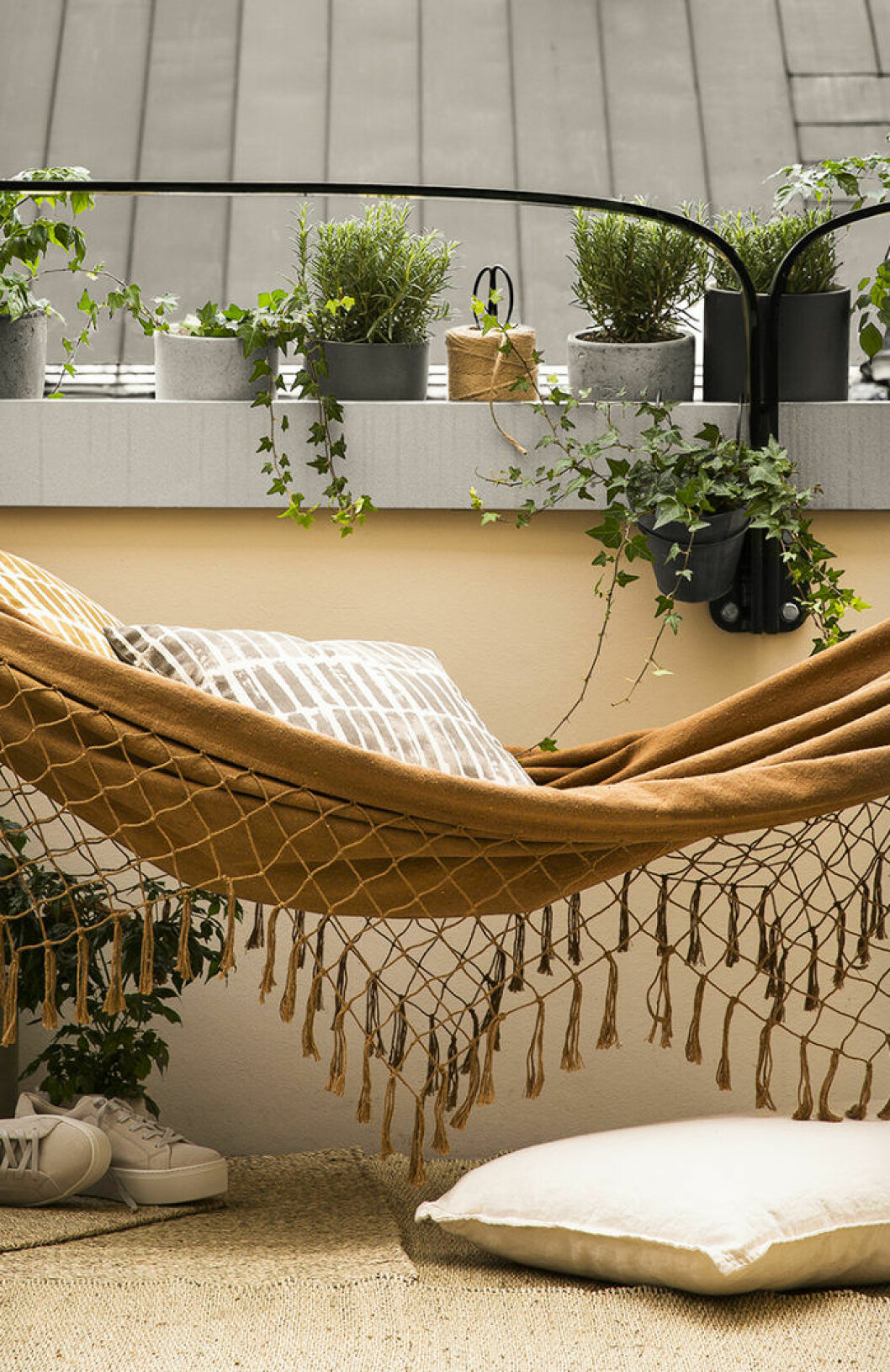 Foto: Granit Hammock at the balcony.