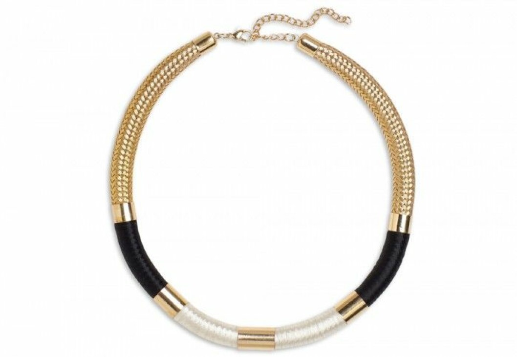Guldfärgat halsband, 149 kr, Lindex. Guldfärgat halsband, 149 kr, Lindex.