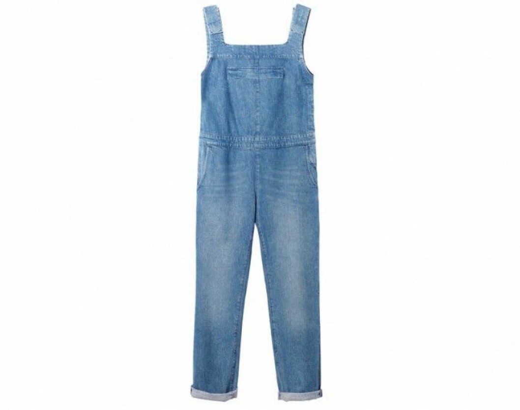 Byxdress med hängslen, 3 000 kr, <a href="https://www.mih-jeans.com/home" target="_blank">MiH Jeans</a>. Byxdress med hängslen, 3 000 kr, MiH Jeans.