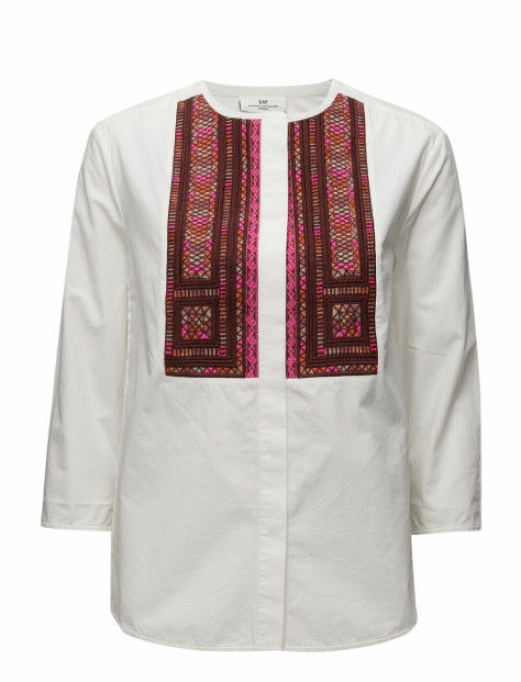 <a href="http://www.day.dk/se/sv/day/day-cambric_13222350/13222371?navId=34" target="_blank">Blus</a>, 1 500 kr, day Birger et Mikkelsen. blus-day-birger-et-mikkelsen