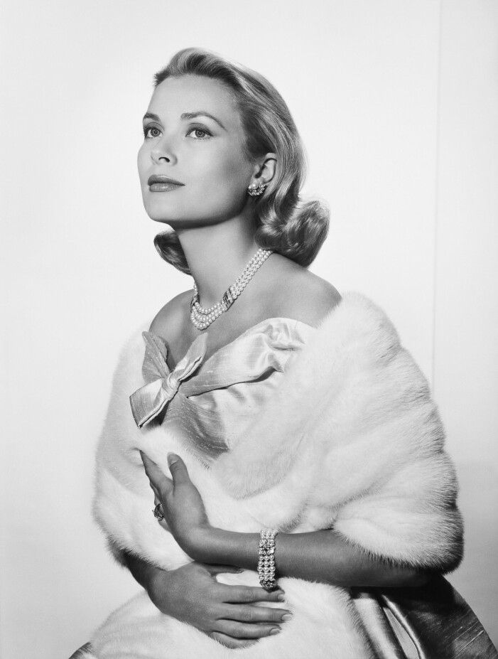 Grace Kelly i en vacker frisyr 1956.