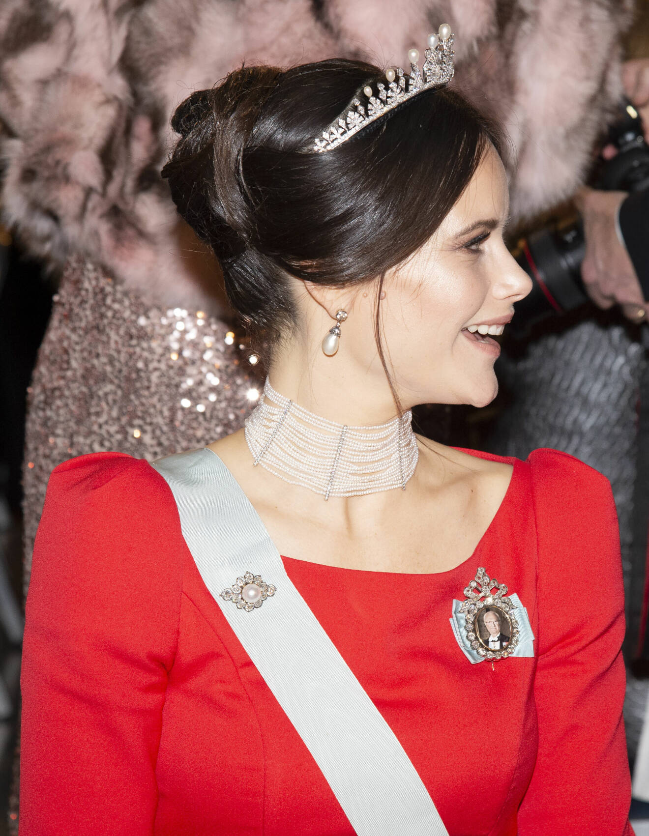 2018 bar prinsessan Sofia sitt hår uppsatt.