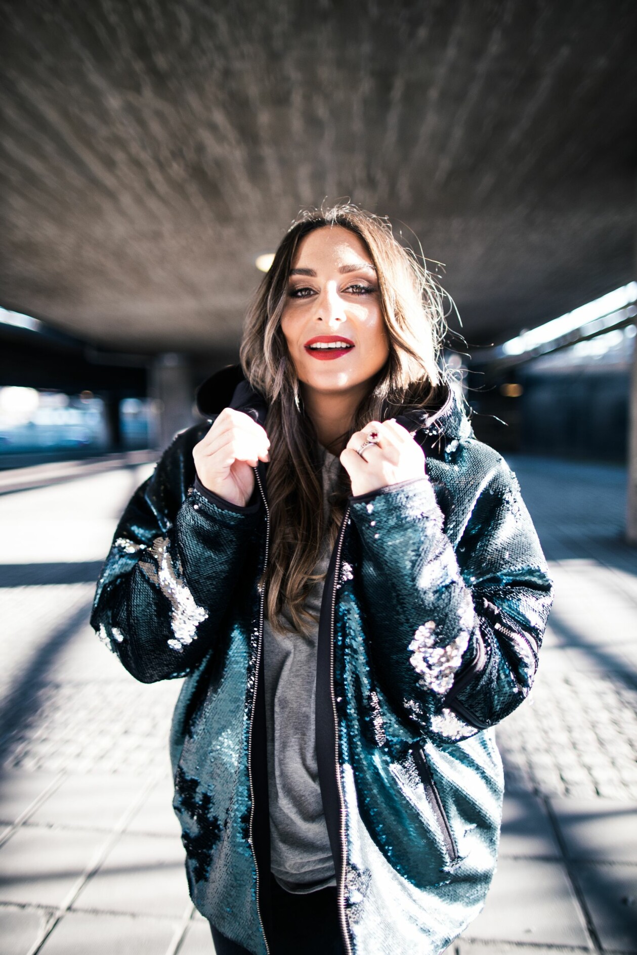 ”Mina föräldrar har aldrig tvekat på mig. En gång övertygade min pappa mig om att jag visst kunde bli statsminister.” Foto: Daniela Spiroska