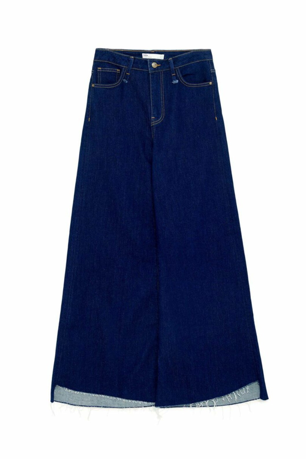 <a href="https://www.zara.com/se/sv/jeans-z1975-wide-leg-p06164203.html?v1=7259056&v2=1074621">Vida</a>, Zara. vida-mörk-blå-denim-jeans-zara