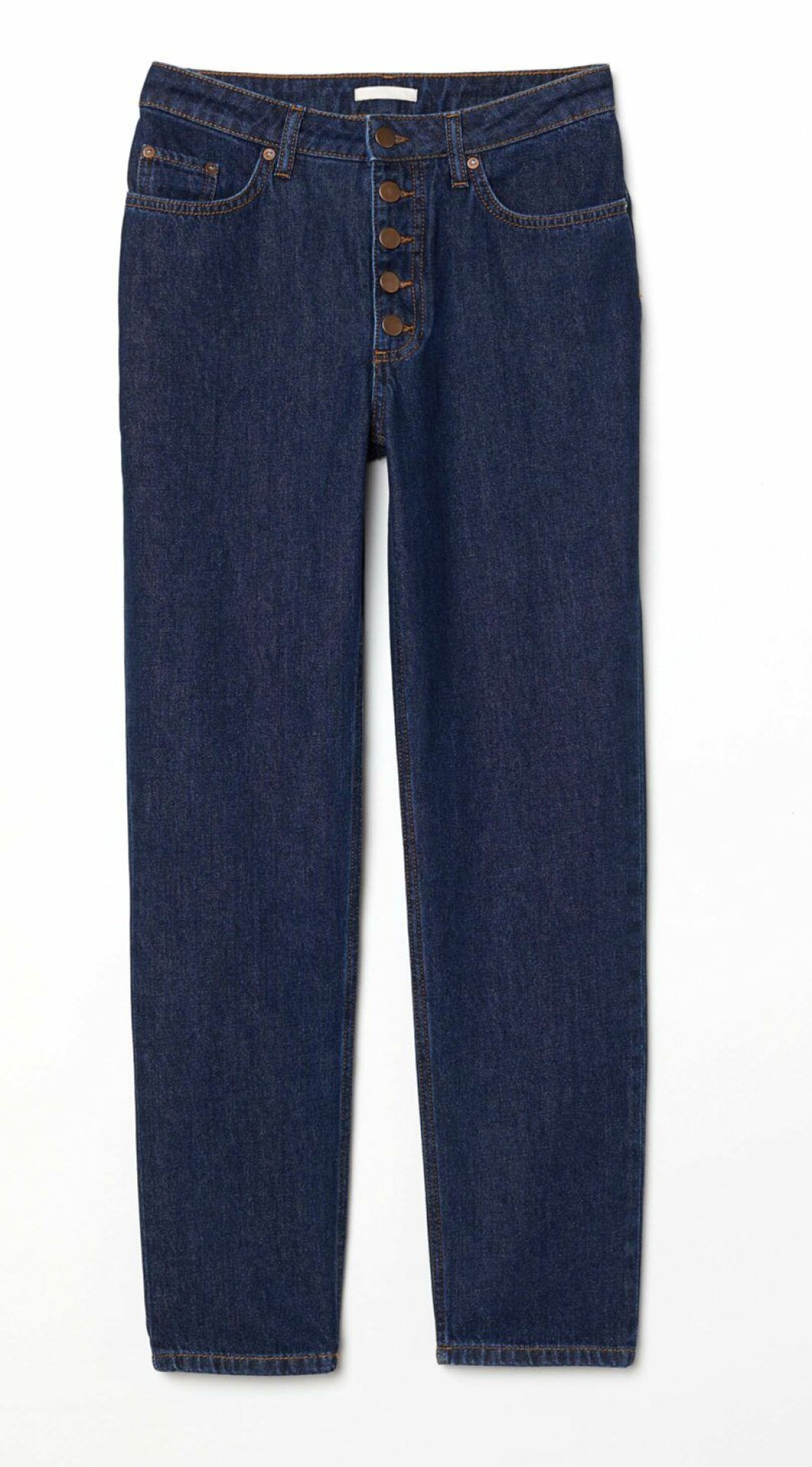 <a href="https://www2.hm.com/sv_se/productpage.0719352001.html">Mörkblå</a>, H&M. mörk-blå-denim-jenas-hm