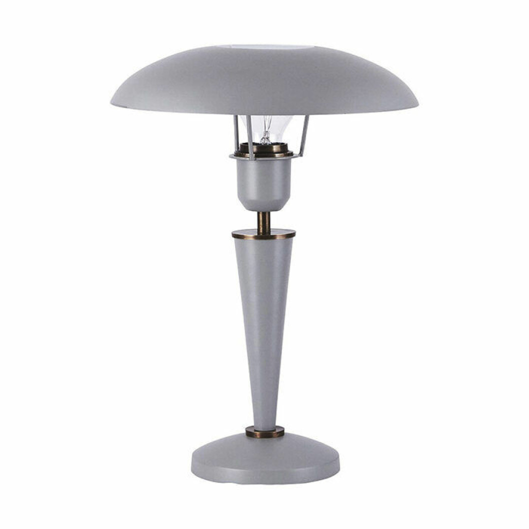 Bordslampa i retromodell från House Doctor