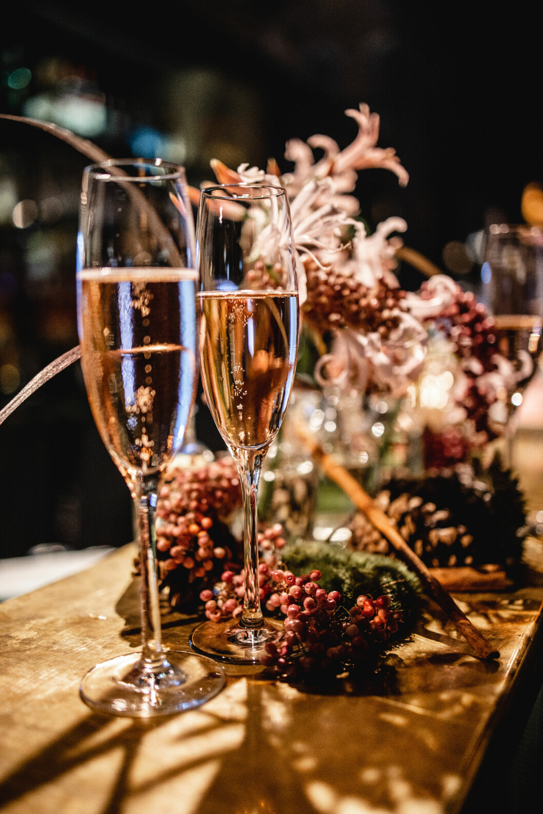 Karl Fredriks Sparkling Prosé är en perfekt fördrink till julbordet eller nyårsmiddagen.