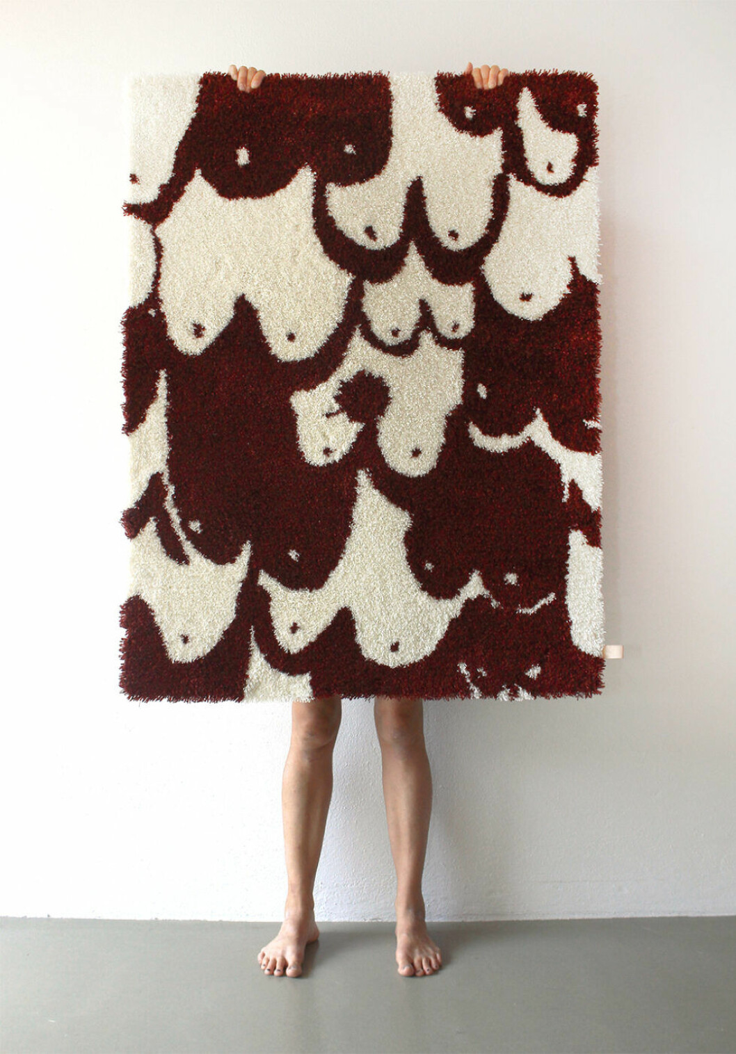 Butler/Lindgård, Nipple Rug, 2018. Foto: Alexis Cancino