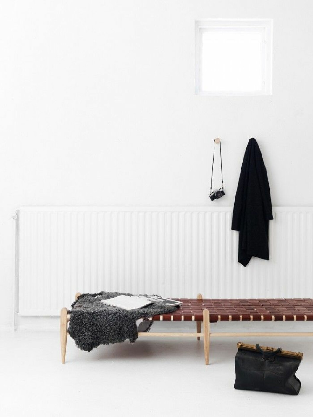 Den gedigna kollektionen Vera Novis. Varumärken bakom är <a href="http://www.formbruket.se/" target="_blank">Formbruket</a> och <a href="http://www.smalandsskinnmanufaktur.se/" target="_blank">Smålands Skinnmanufaktur</a>. Foto JOEL DITTMER Den gedigna kollektionen Vera Novis. Varumärken bakom är Formbruket och Smålands Skinnmanufaktur. Foto JOEL DITTMER