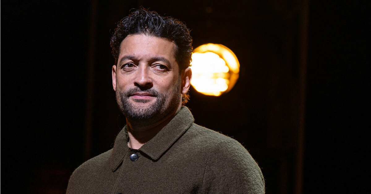 Rennie Mirro vittnar om rasismen i Sverige: Målades vit | Femina