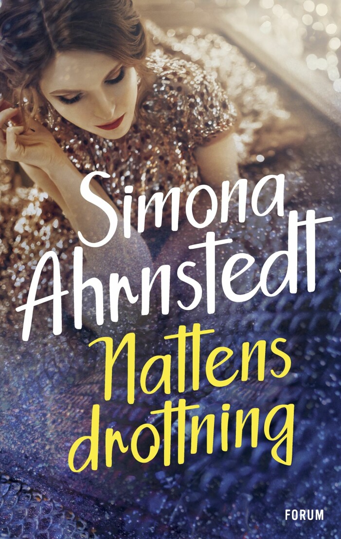 Nattens drottning av Simona Ahrnstedt, bokomslag