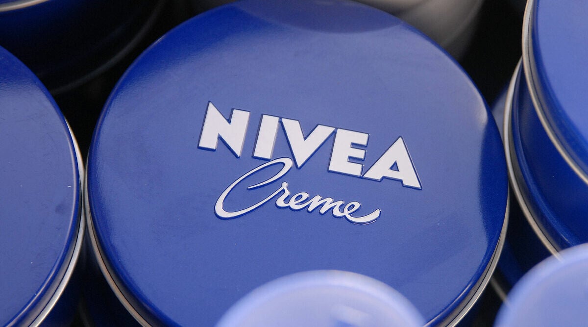 Nivea uppdaterar sin ikoniska hudvårdskräm – se nya förpackningen