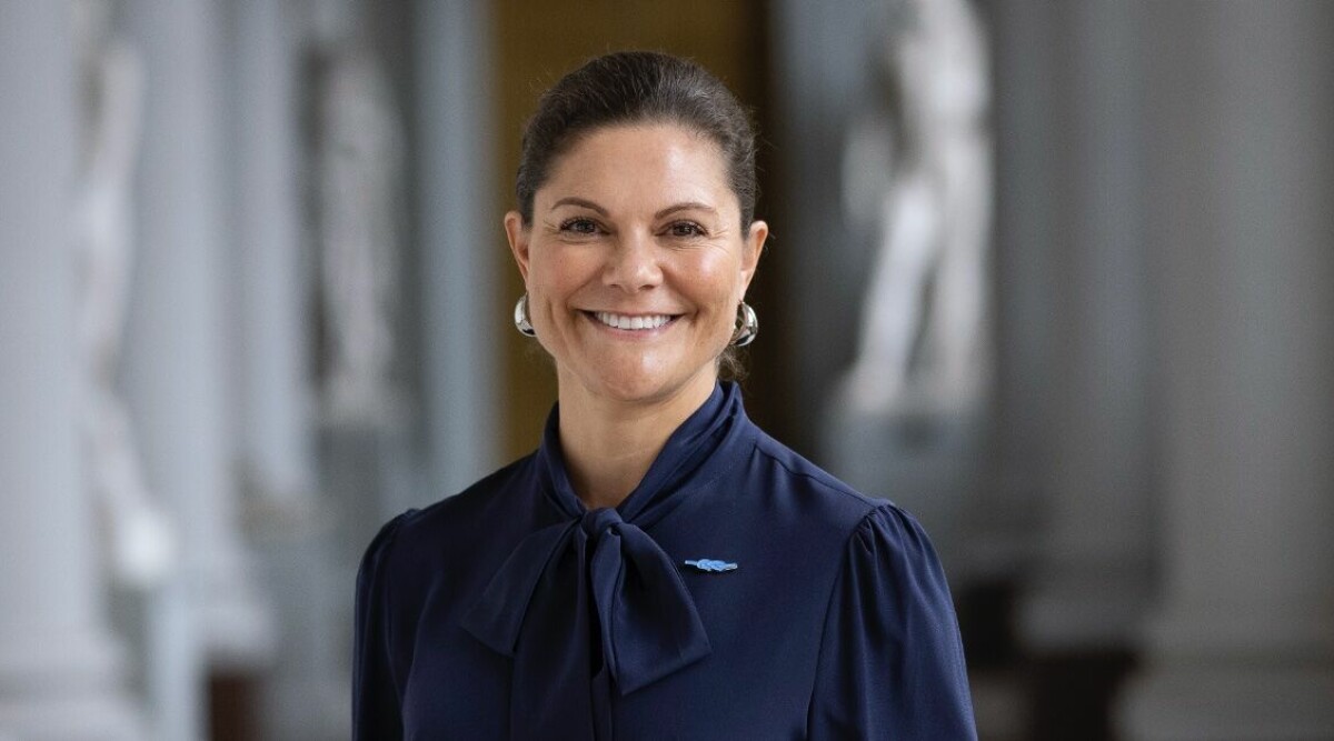 Kronprinsessan har kapat decimeter av håret – visar nya längden