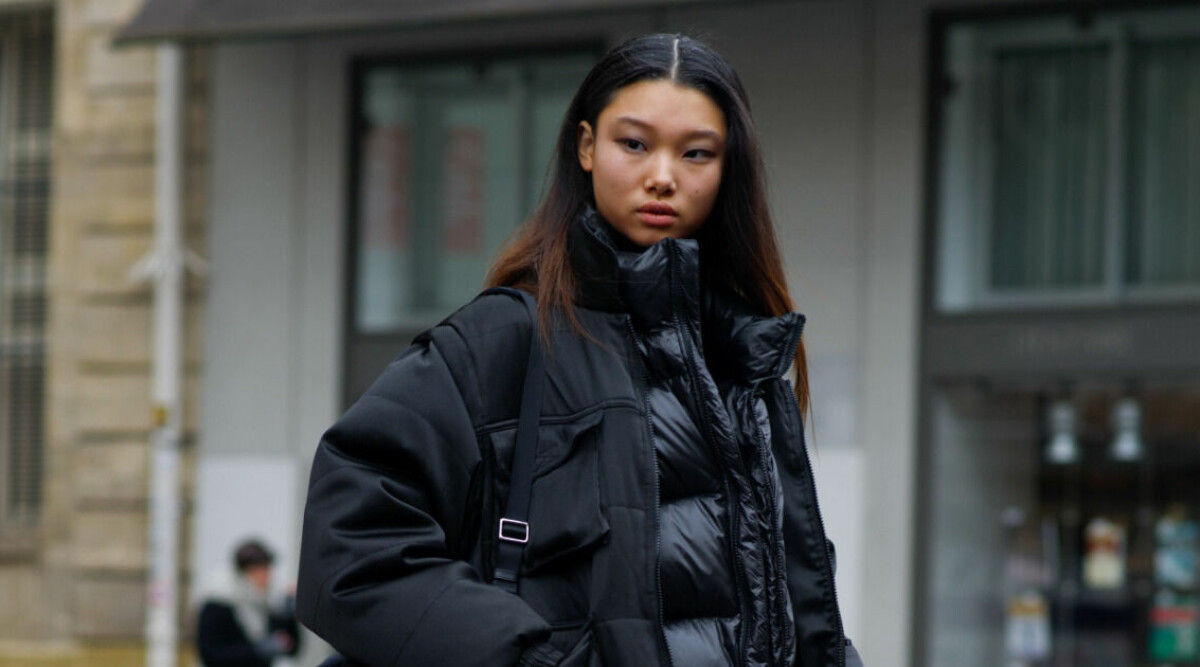 Här är det praktiska plagget som skyddar dig mot kylan i vinter