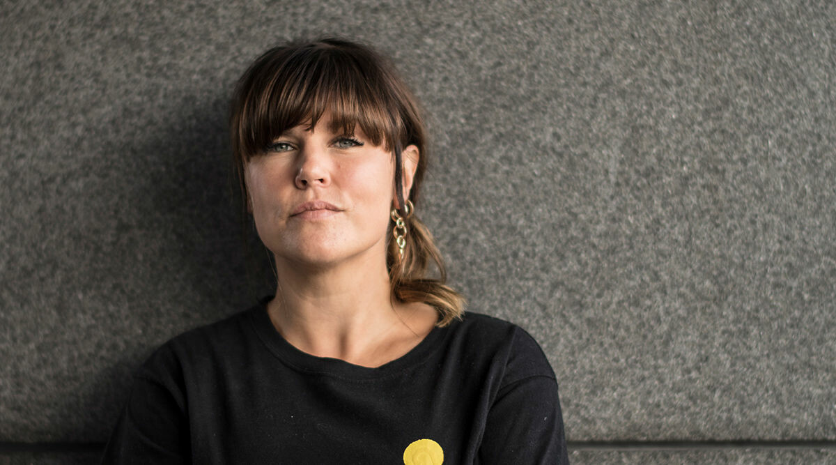 Mia Skäringers ilska mot de manliga författarna efter påhoppen