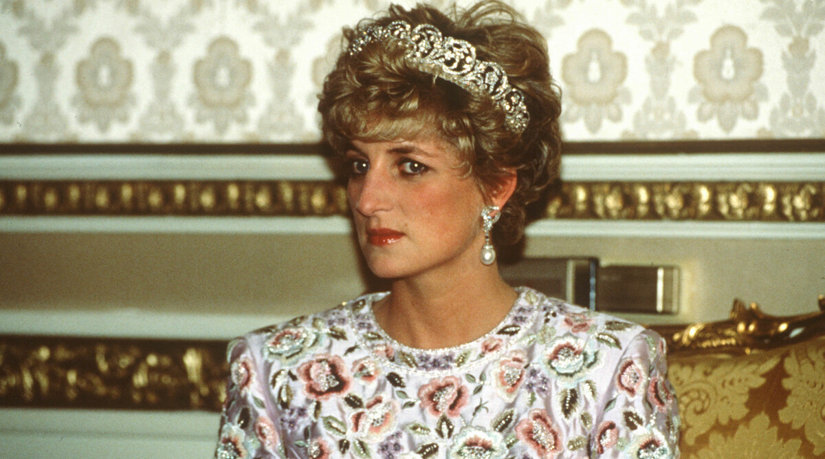 Prinsessan Dianas älskare: Diana blev utnyttjad i BBC-intervjun