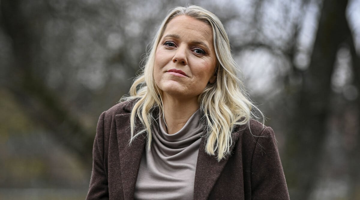 Succé när Carina Bergfeldt trotsar SVTs policy – tackar följarna