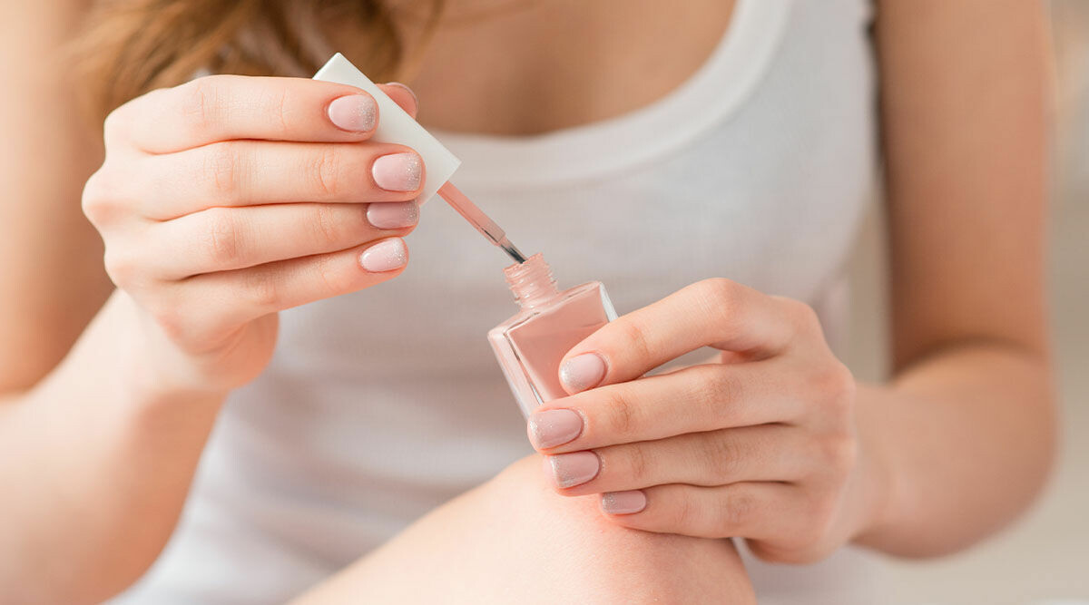 Bäst i test nagelstärkare: Bästa stärkande nagellack för sköra och räfflade naglar