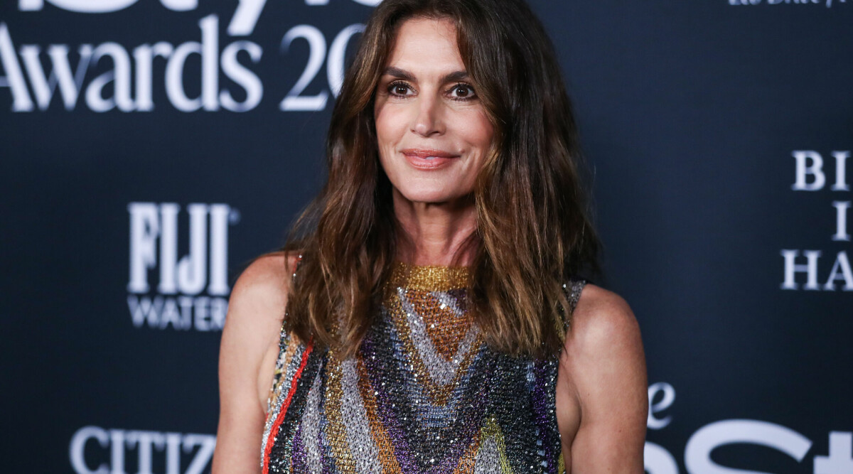 Cindy Crawford slår tillbaka mot åldersfixeringen