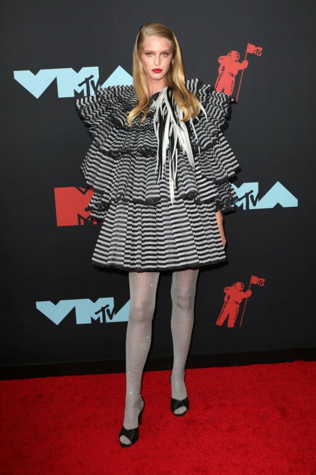 Abby Champion. Abby Champion på röda mattan VMA 2019