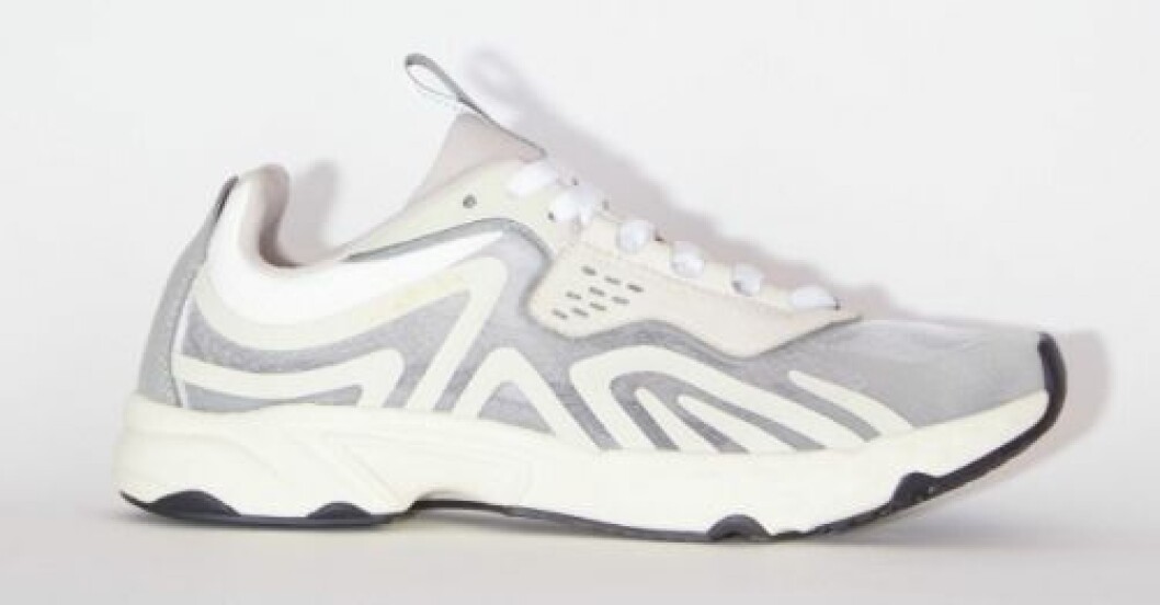 Sneakers, "N3W", 3200 kr, Acne Sneaker i off-white med tranpsarenta partier. Sneakers från Acne.