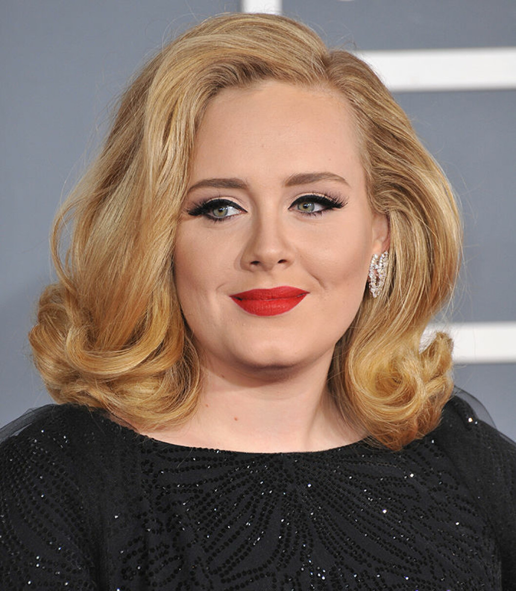 Adele älskar den klassiska sminkningen. Foto: Shutterstock adele_redlips