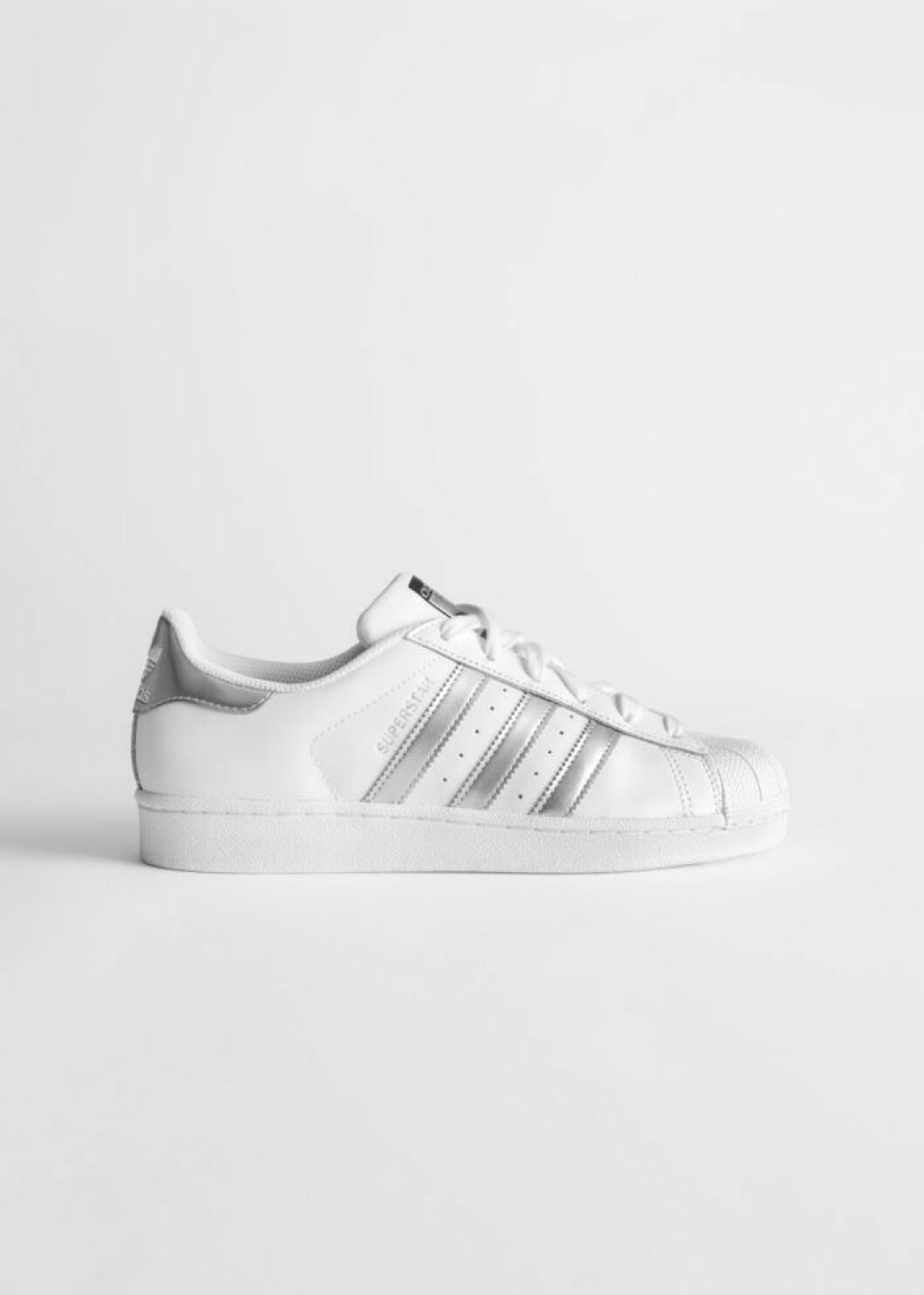 Adidas superstars