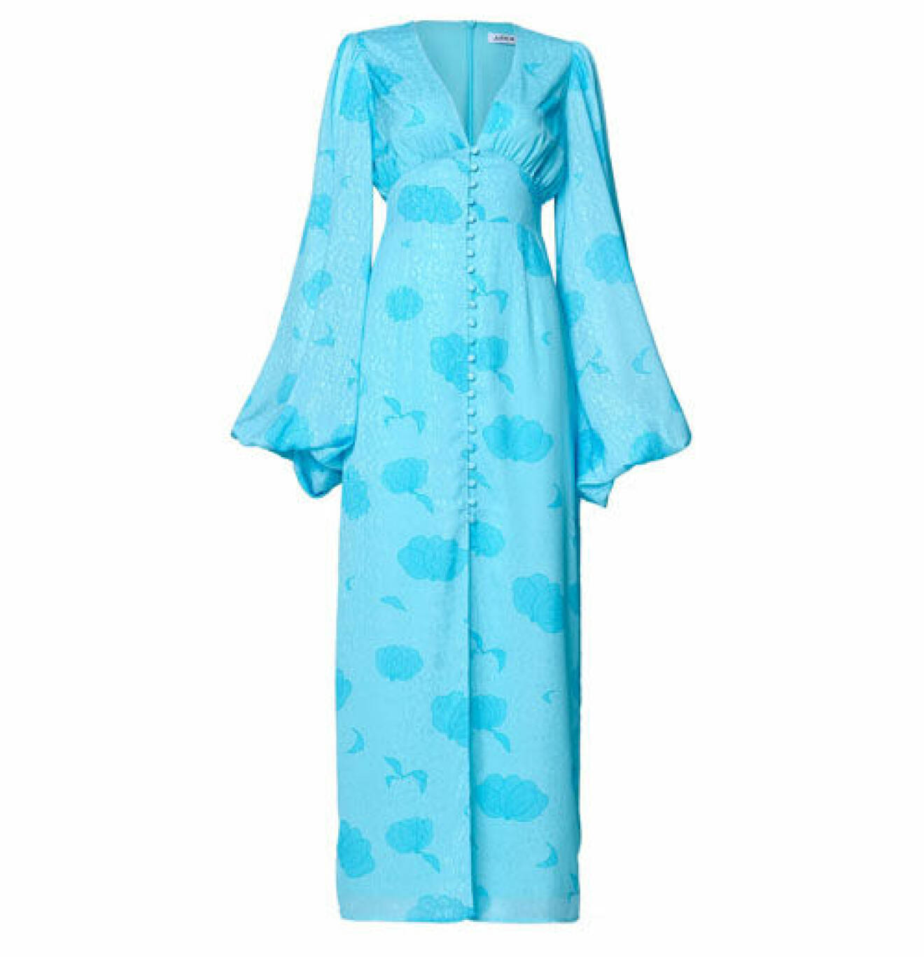 Ljusblå lång klänning med vida ärmar och knappar från Adoore