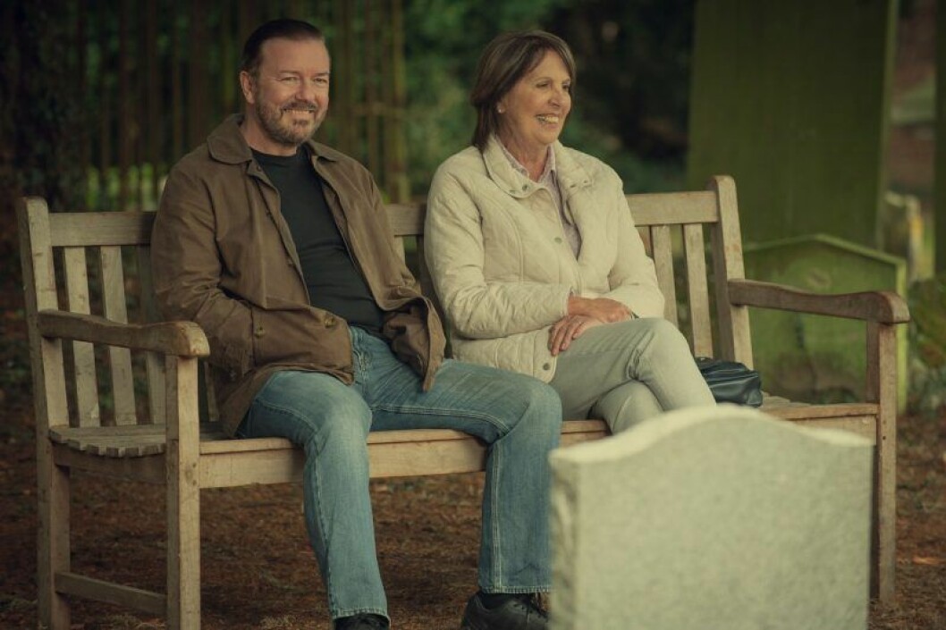 <em>After Life</em> har premiär på Netflix i april. After Life har premiär på Netflix i april 2020