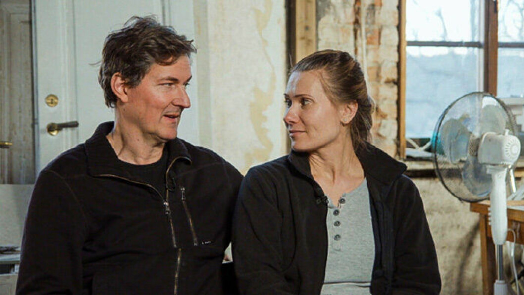 Det är ett hårt jobb att renovera ett fallfärdigt slott. Agnes och Stefan Lätt
