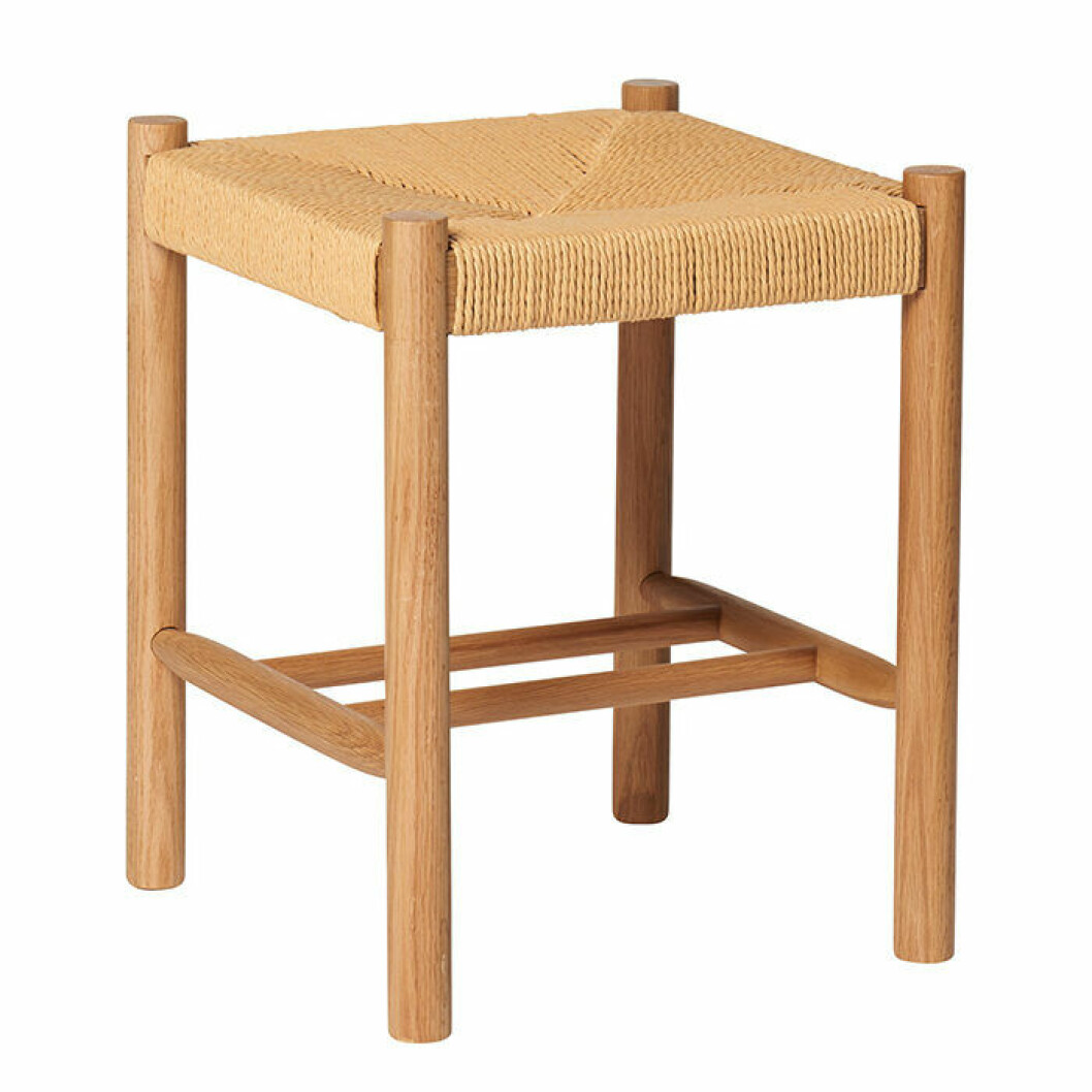 Sittpall Alma i ek och pappersrep från Åhléns våren 2019