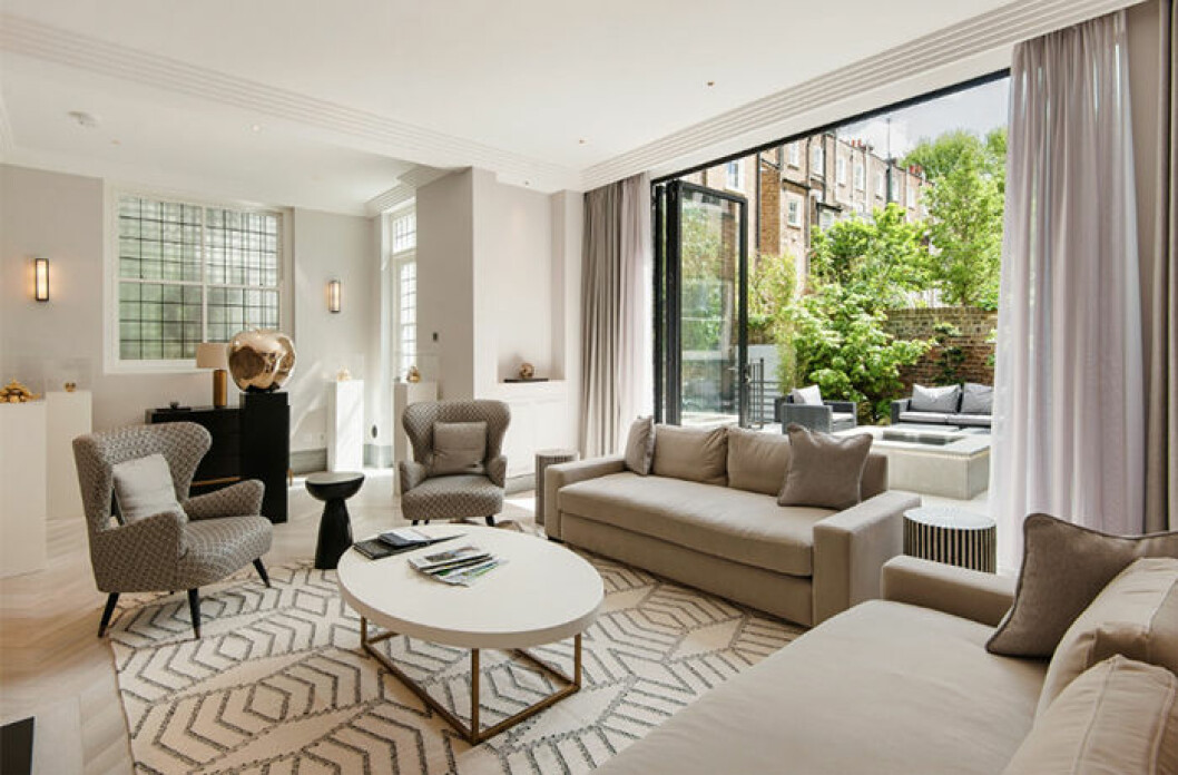 Lyxigt boende med fem rum nära Kensington Palace i London. Se fler bilder <a href="https://www.airbnb.com/luxury/listing/27753866/?adults=1&children=0&infants=0&guests=1&imageId=0" target="_blank" rel="noopener">här</a>. Lyxigt boende med fem rum nära Kensington Palace i London, som kan bokas via Airbnb Luxe
