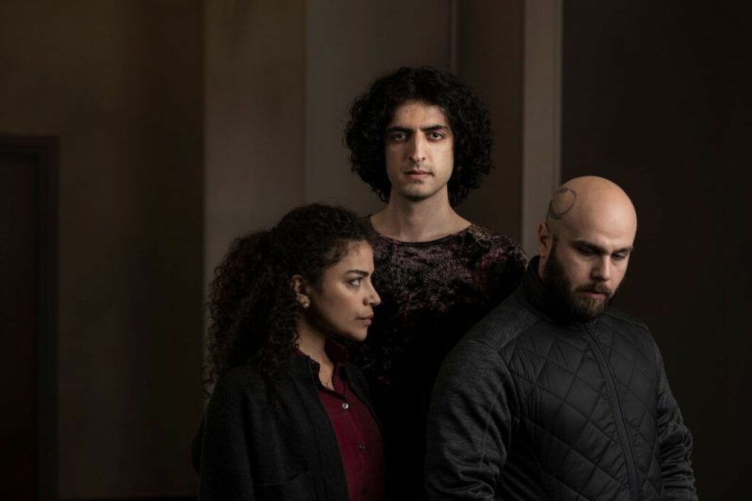 Förutom Pernilla August syns Siham Shurafa, Armand Mirpour och Pablo Leiva Wenger i huvudrollerna. Foto: Ola Kjelbye/SVT Allt jag inte minns av Jonas Hassen Khemiri blir tv-serie på SVT. I Huvudrollerna syns Siham Shurafa, Armand Mirpour och Pablo Leiva Wenger