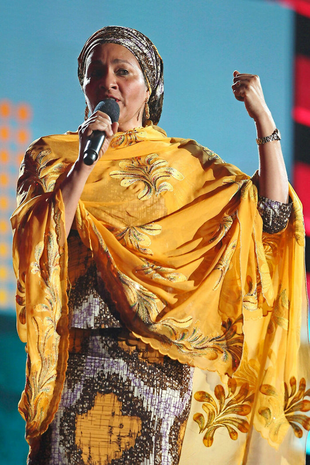 Amina arbetar bland annat för att Nigera ska få resurser att ge rätt stöd åt flickorna som kidnappats av terrororganisationen Boko Haram. amina mohammed FN