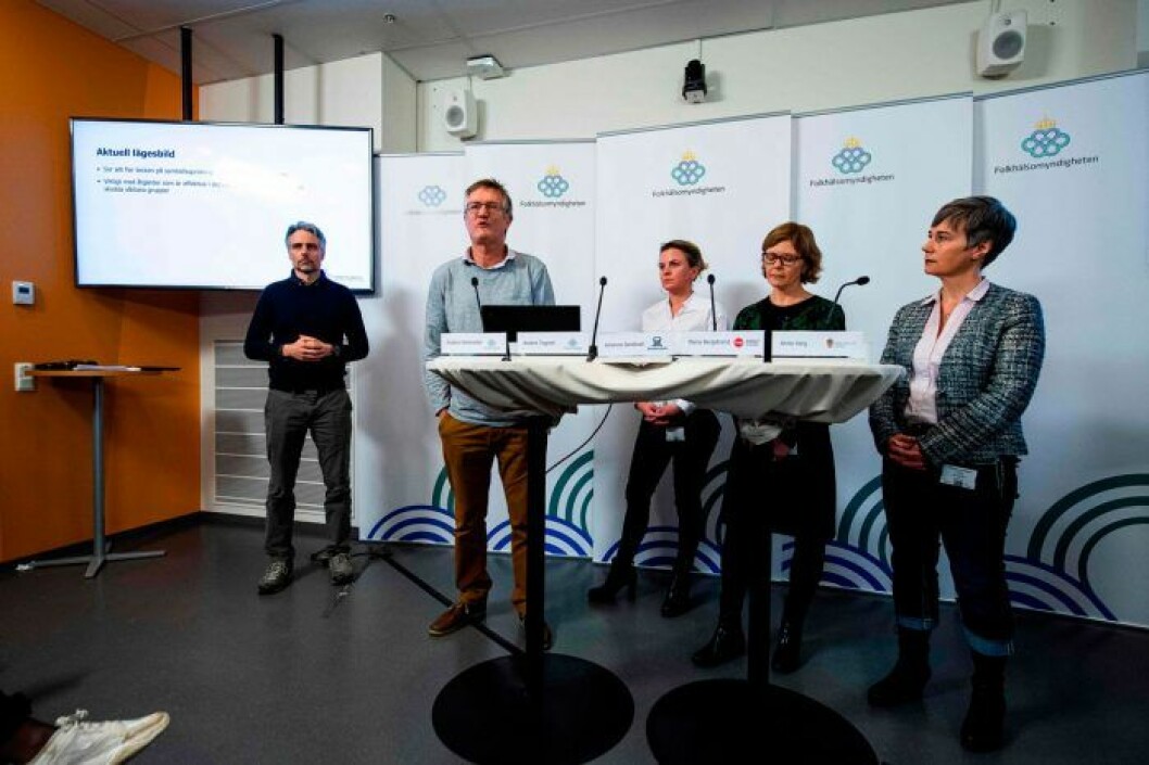 – Nu är en period när man inte ska träffa sina gamla släktingar, åtminstone de närmaste veckorna, kanske månaderna. Vi får se hur länge epidemin fortsätter, säger statsepidemiolog Anders Tegnell. Anders Tegnell Folkhälsomyndigheten