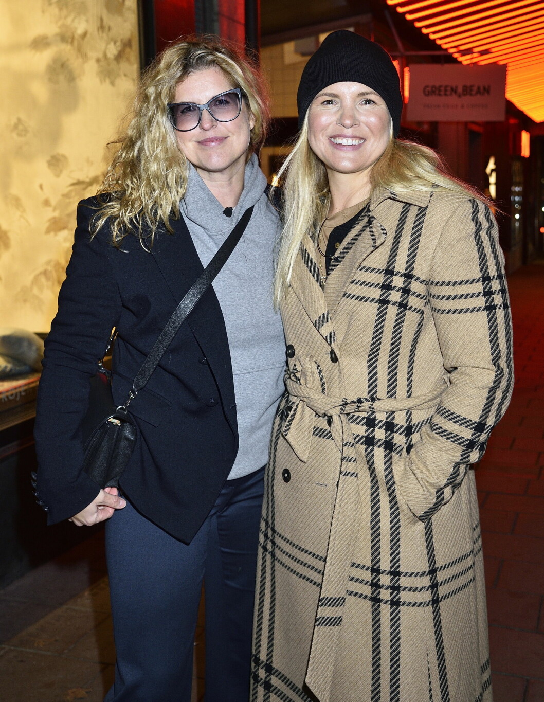 Anja Pärson och Filippa Rådin på röda mattan hösten 2021.
