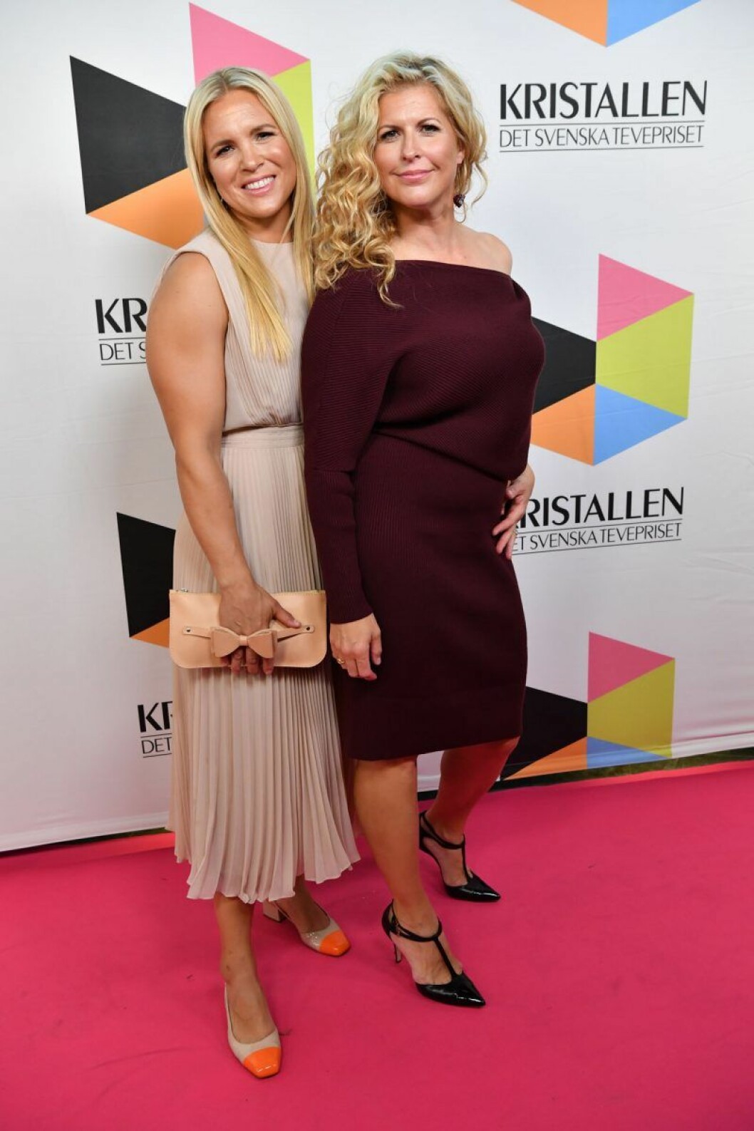 Anja Pärsson och Filippa Rådin. Anja Pärsson och Filippa Rådin på röda mattan på Kristallen 2019