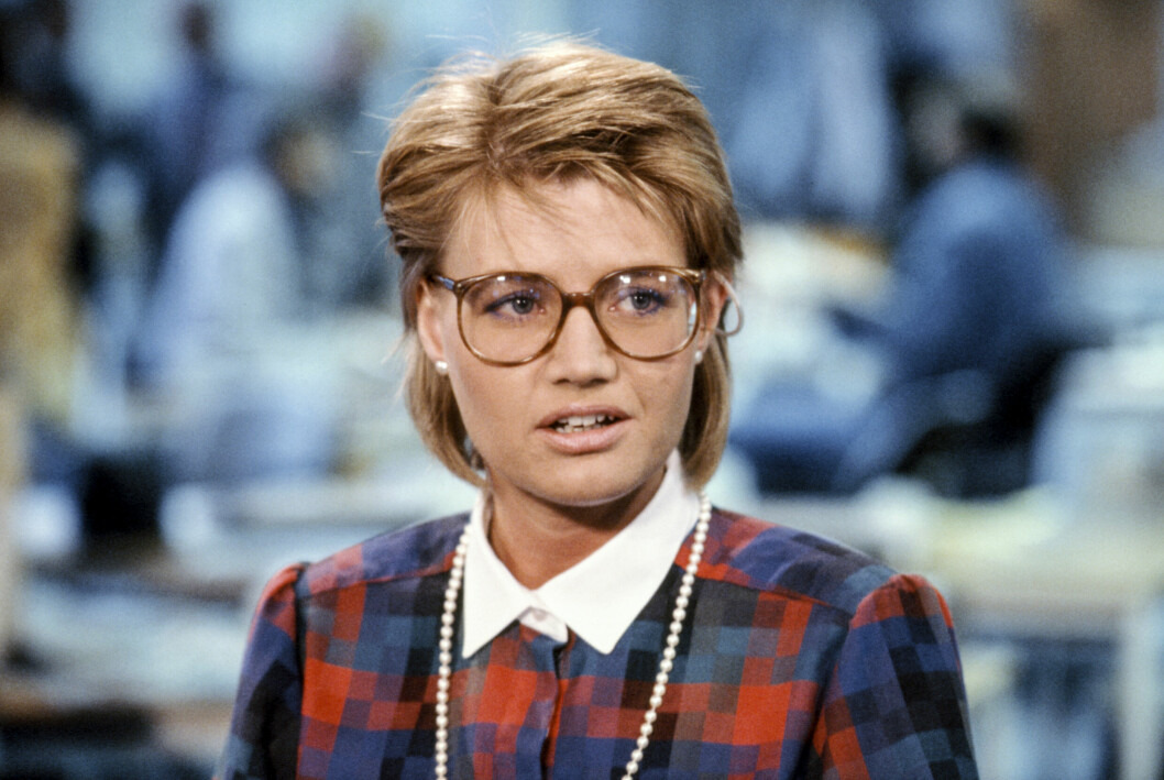 Ann-Britt Pettersson, nyhetsuppläsare och journalist på Sveriges Television. År 1980 började hon arbeta på tv-sporten. Här syns hon i studion, 1987.