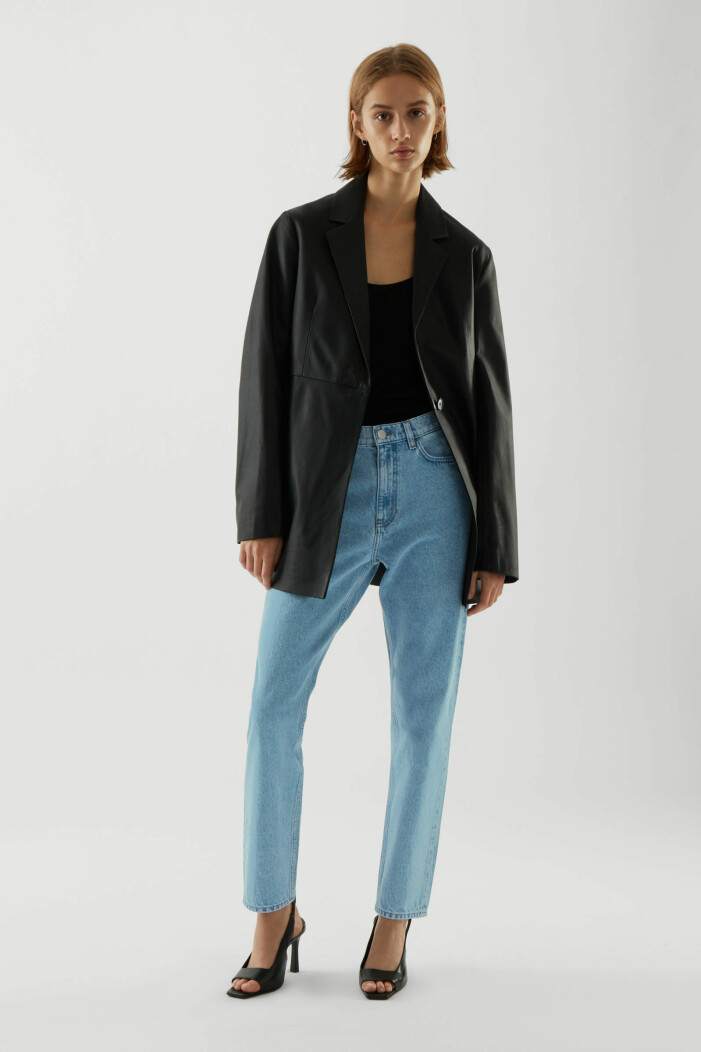outfits med jeans och skinnkavaj