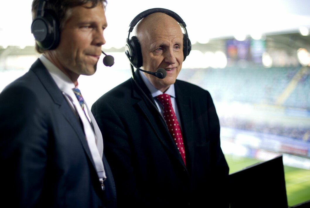 2012 genomförde Arne Hegerfors sin sista insats som kommentator, tillsammans med kollegan Jens Fjällström (t v). Tv-legendarens sista jobb innan pensionen var en fotbollsmatch i Allsvenskan mellan GAIS och IFK Göteborg på Gamla Ullevi i Göteborg. 2012 genomförde Arne Hegerfors sin sista insats som kommentator, tillsammans med kollegan Jens Fjällström