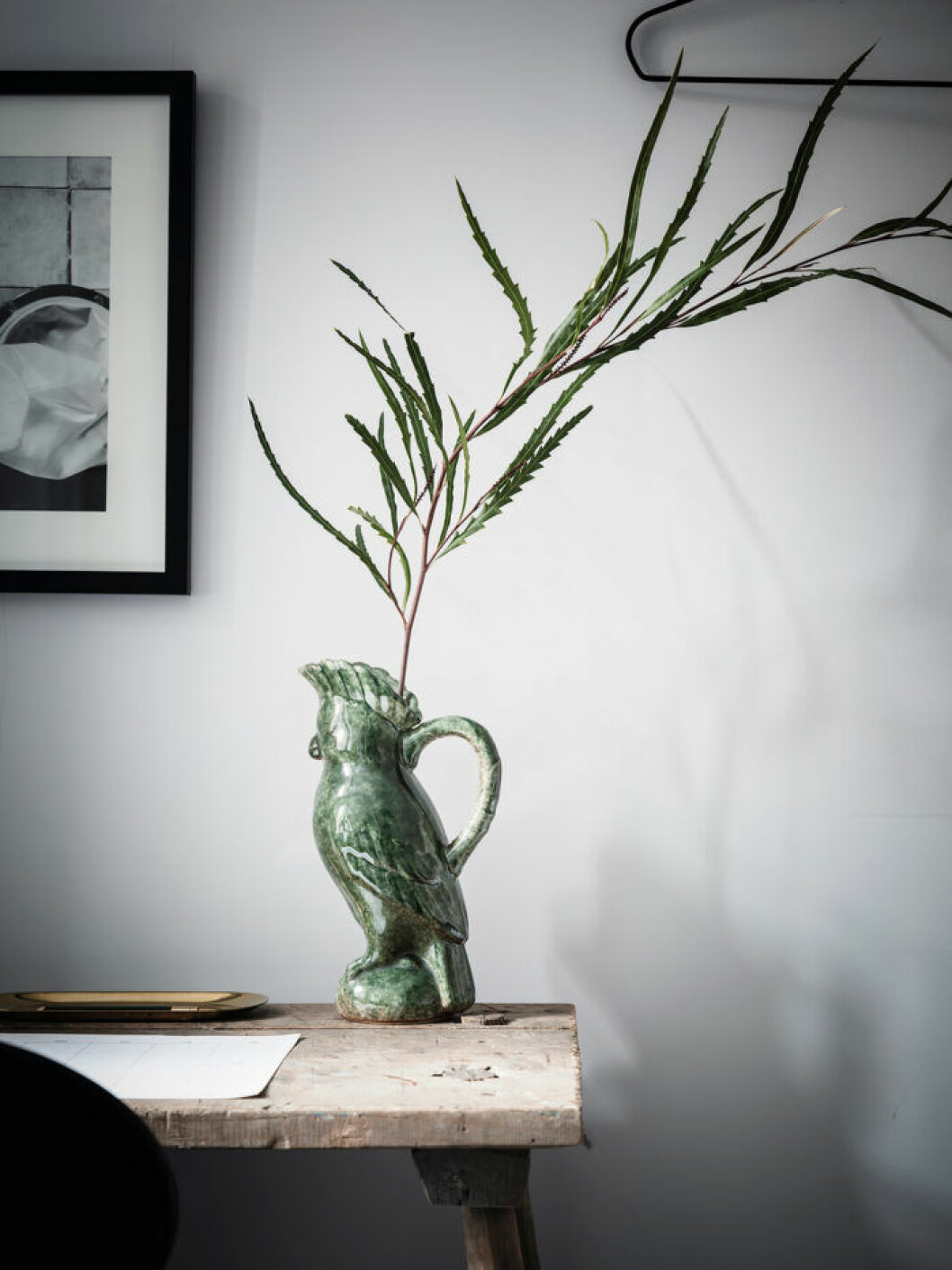 Foto: Anders Bergstedt Stylist: Nouvel Interior för Entrance Mäkleri/mäklare Erika Borgholm Minimalistisk inredning med vas