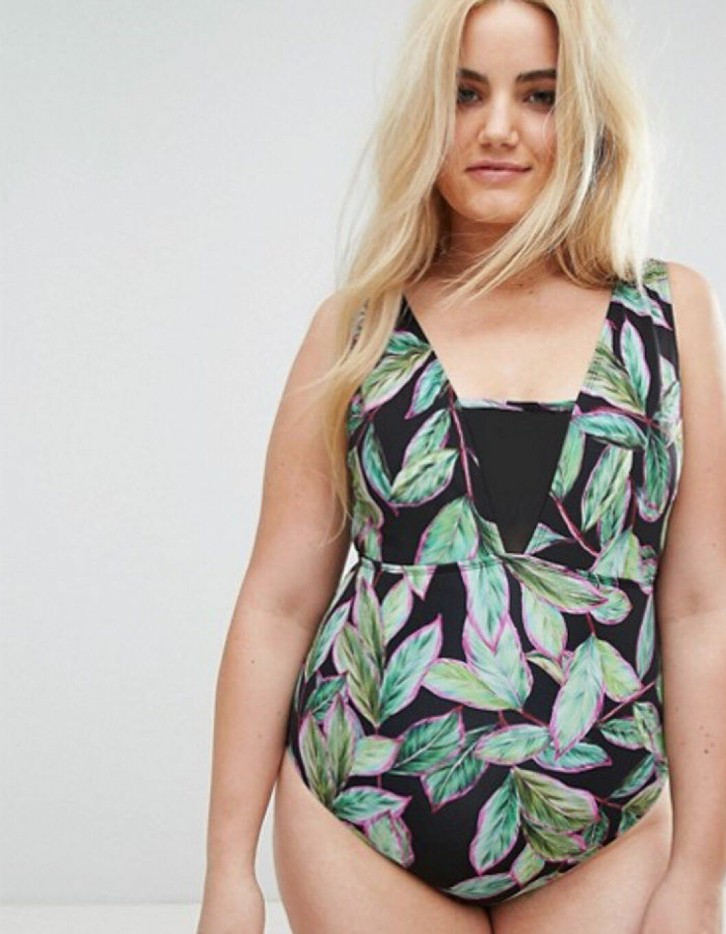 Mönstrad baddräkt från ASOS Curve. Mönstrad baddräkt från ASOS Curve.
