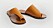 Konjaksbruna, platta sandaler i läder från Atp Atelier.