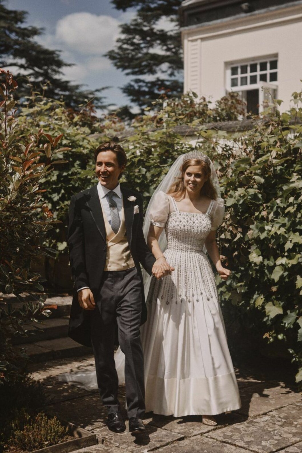 Prinsessan Beatrice är den nionde i den brittiska tronföljden. Prinsessan Beatrixe och Edoardo Mapelli Mozzi gifter sig i Windsor
