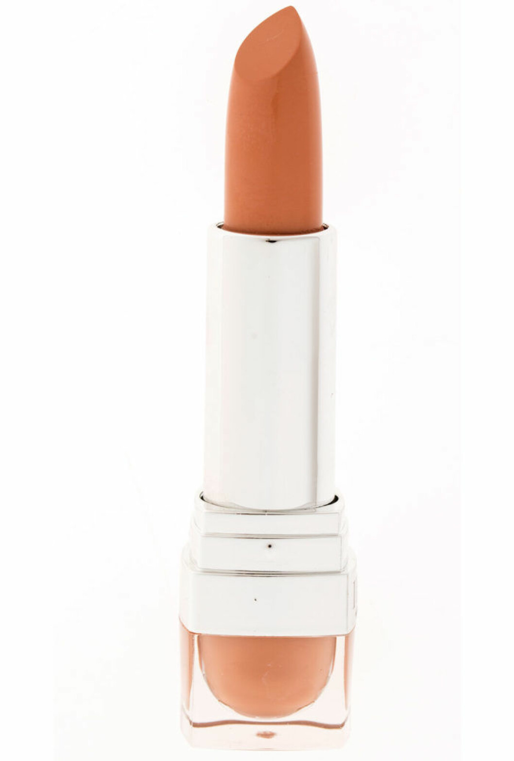 Beige<br>Beige, eller nude som det ofta kallas, ger en fräsch look. Tricket är att utgå från din egen läppfärg och välja en nyans mörkare. Beige med lite rosa i sig ger värme till en kall hy. Koppartoner passar om du har varm underton. Väljer du en för ljus färg kommer munnen att se mindre ut, det samma om du väljer en finish som är helt matt. Beige Beige, eller nude som det ofta kallas, ger en fräsch look. Tricket är att utgå från din egen läppfärg och välja en nyans mörkare. Beige med lite rosa i sig ger värme till en kall hy. Koppartoner passar om du har varm underton. Väljer du en för ljus färg kommer munnen att se mindre ut, det samma om du väljer en finish som är helt matt.