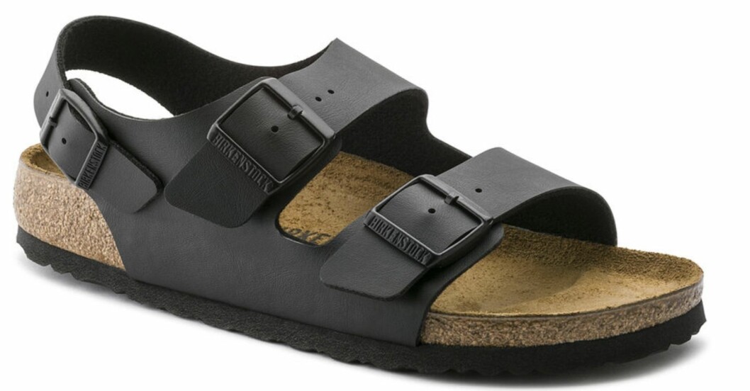 Tofflor, Birkenstock. Svart Birkenstocks med två remmar och rem runt vristen.